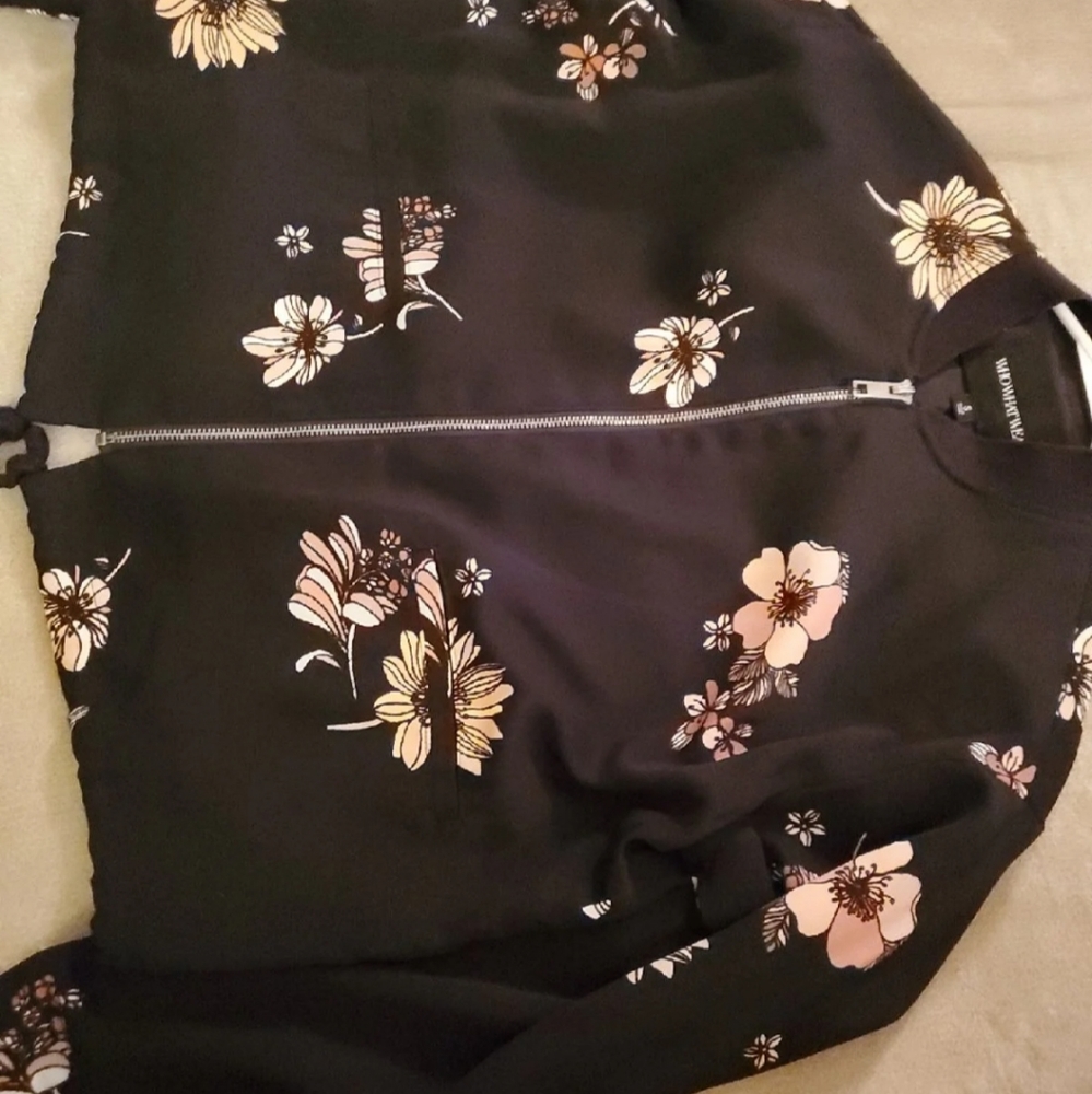 Jacket - Picture 2 of 3